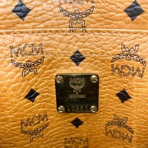 MCM Vintage shoppers tote in great condition!